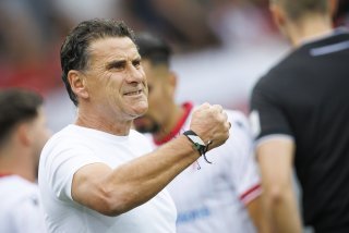 Invaincus depuis le début de la saison, Didier Tholot et le FC Sion attendent le champion bâlois samedi soir à Tourbillon.
